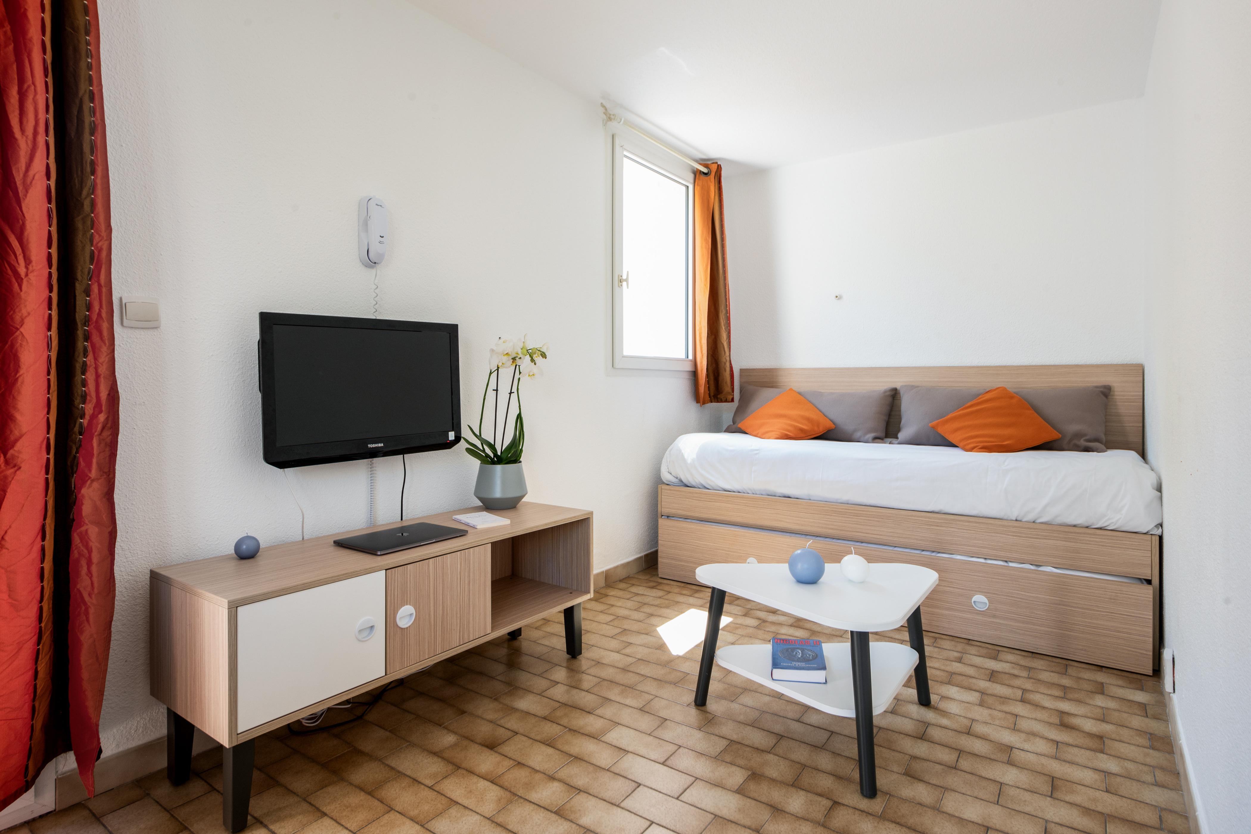 Comfort Aparthotel Mandelieu La Napoule Village Екстериор снимка