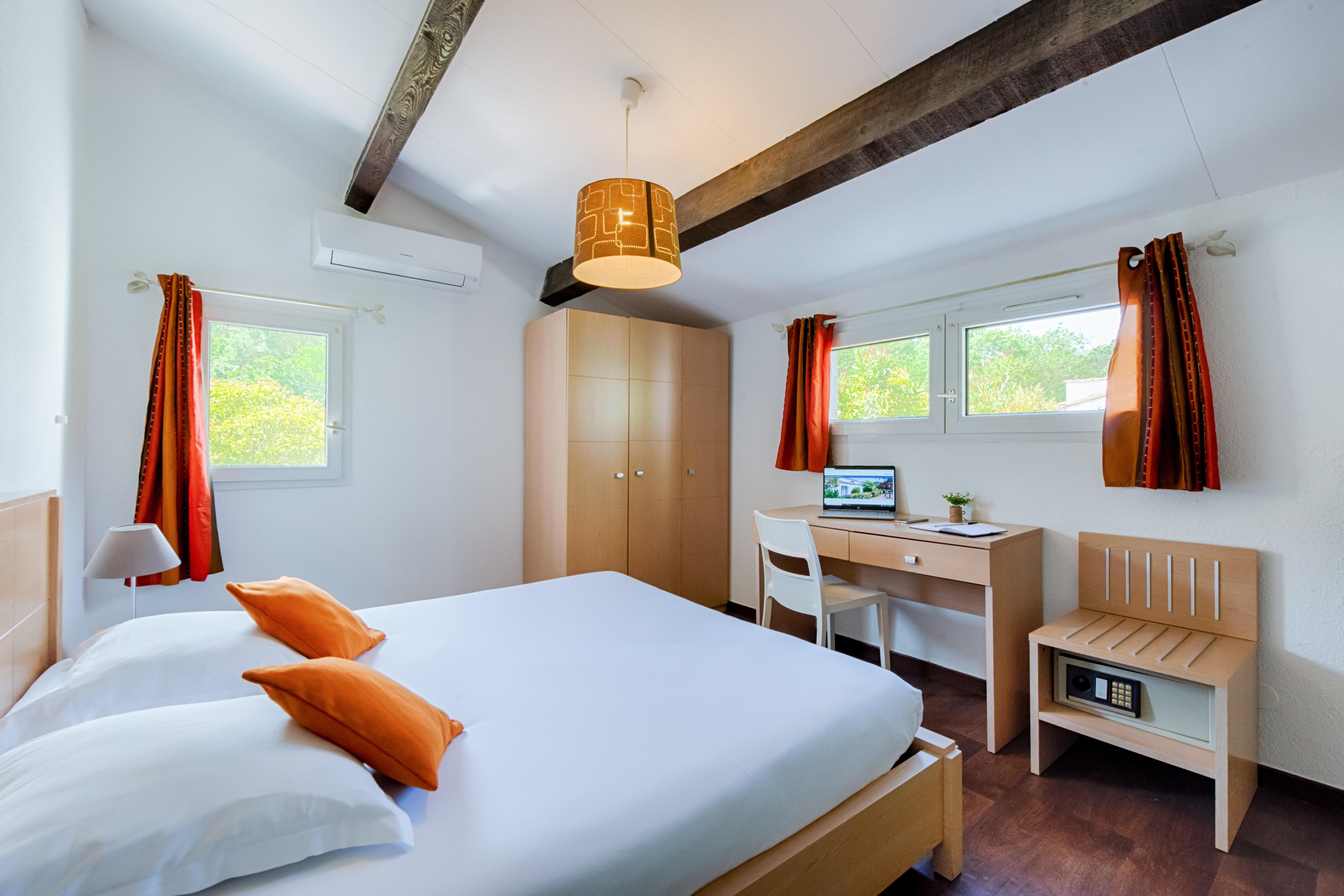 Comfort Aparthotel Mandelieu La Napoule Village Екстериор снимка
